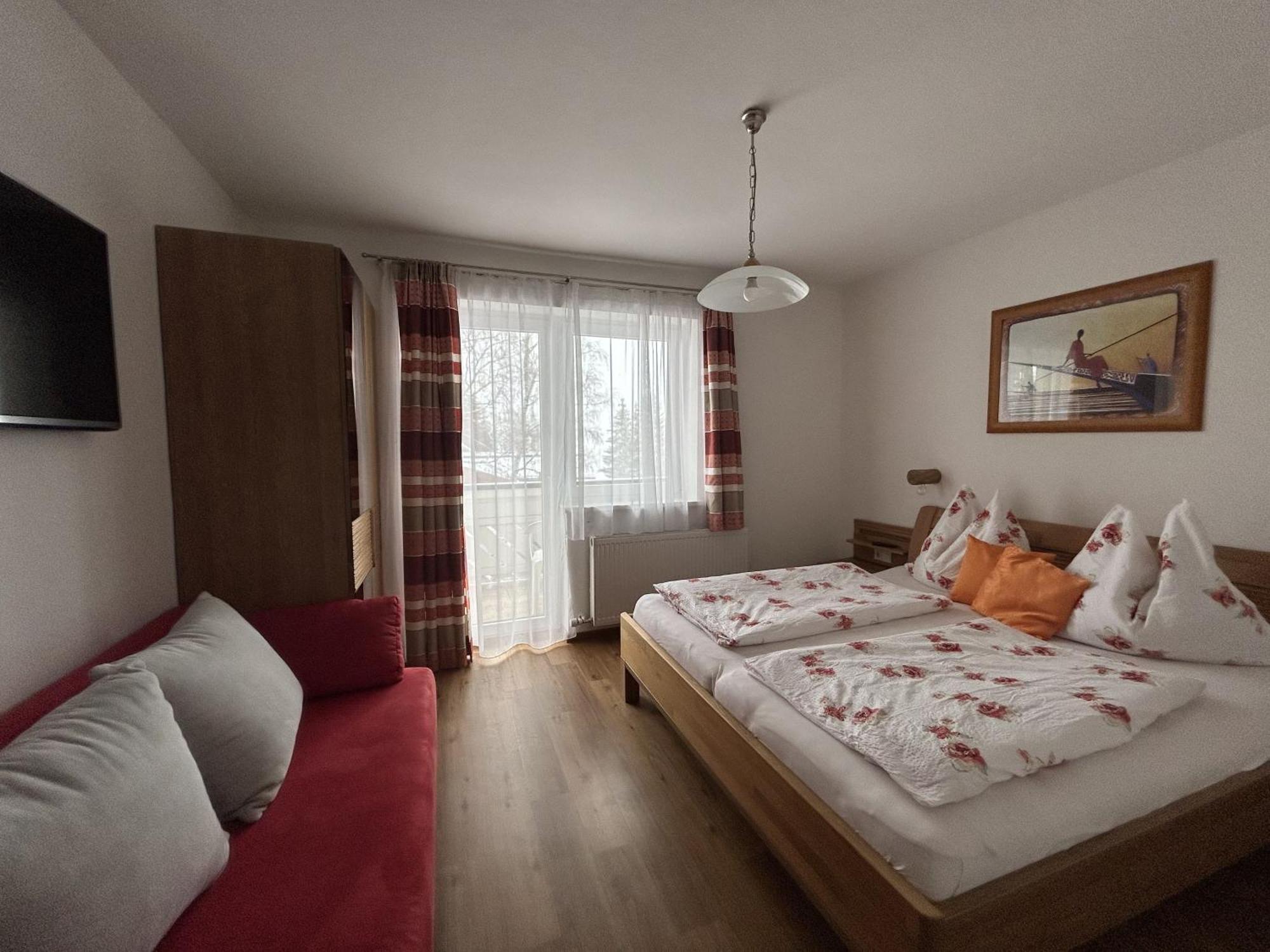 Haus Alpina Ski In & Ski Out Шладминг Екстериор снимка