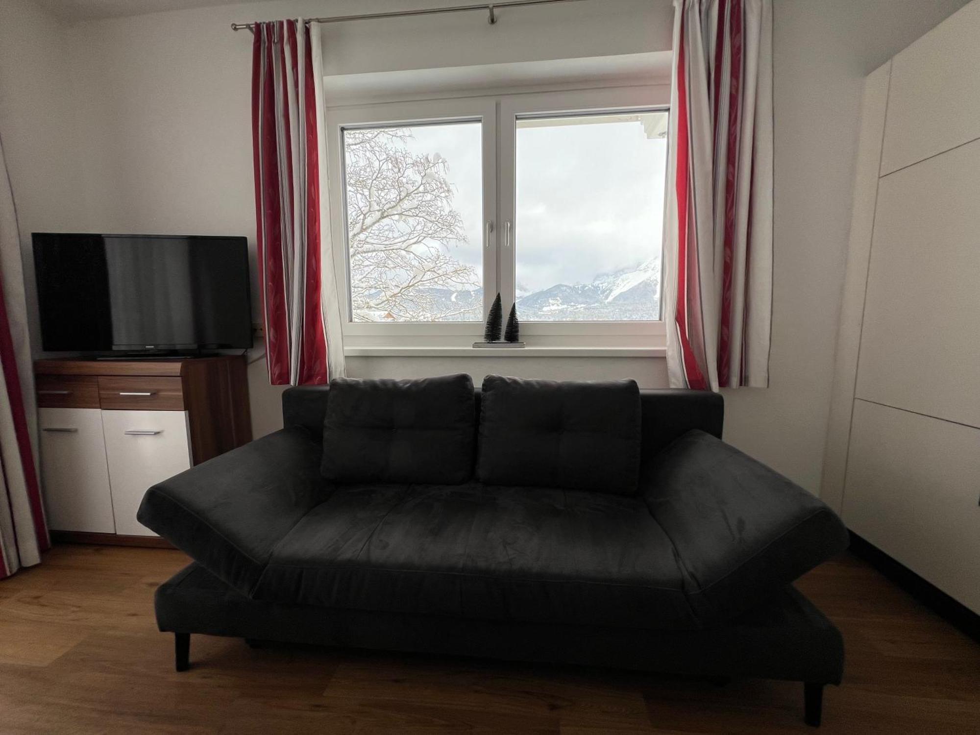 Haus Alpina Ski In & Ski Out Шладминг Екстериор снимка